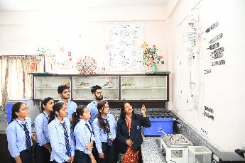 Zoology Lab